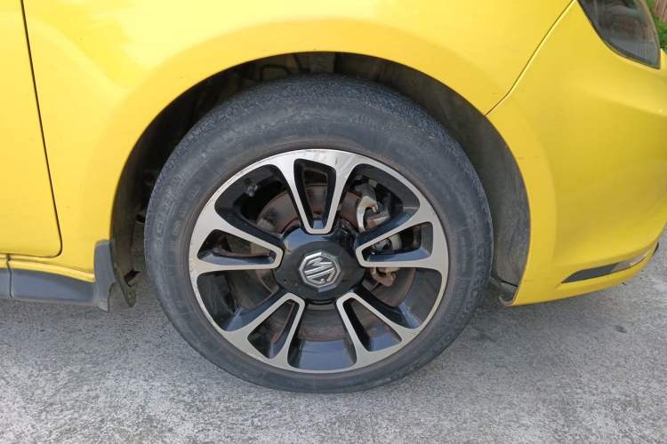 Used MG 3 2014 1.5L Manual Elite Edition Right Front Wheel Hub