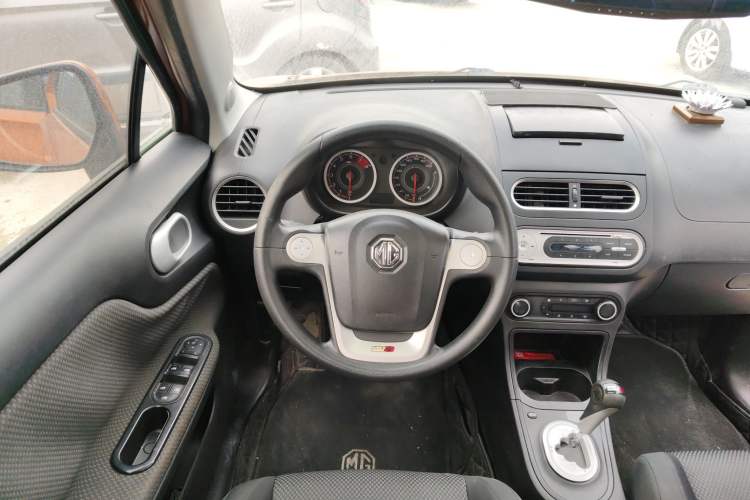 Used MG 3 2014 1.5L AMT Elite Edition Steering Wheel