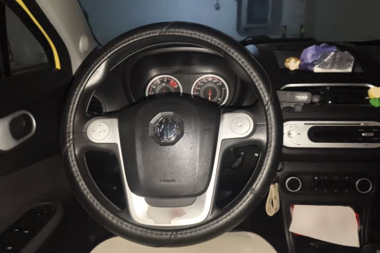 Used MG 3 2014 1.5L AMT Elite Edition Steering Wheel