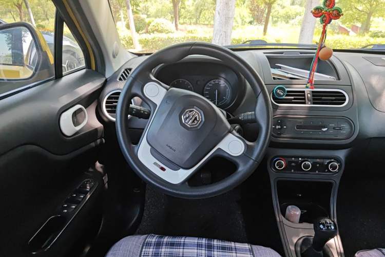 Used MG 3 2014 1.3L Manual Comfort Edition Steering Wheel