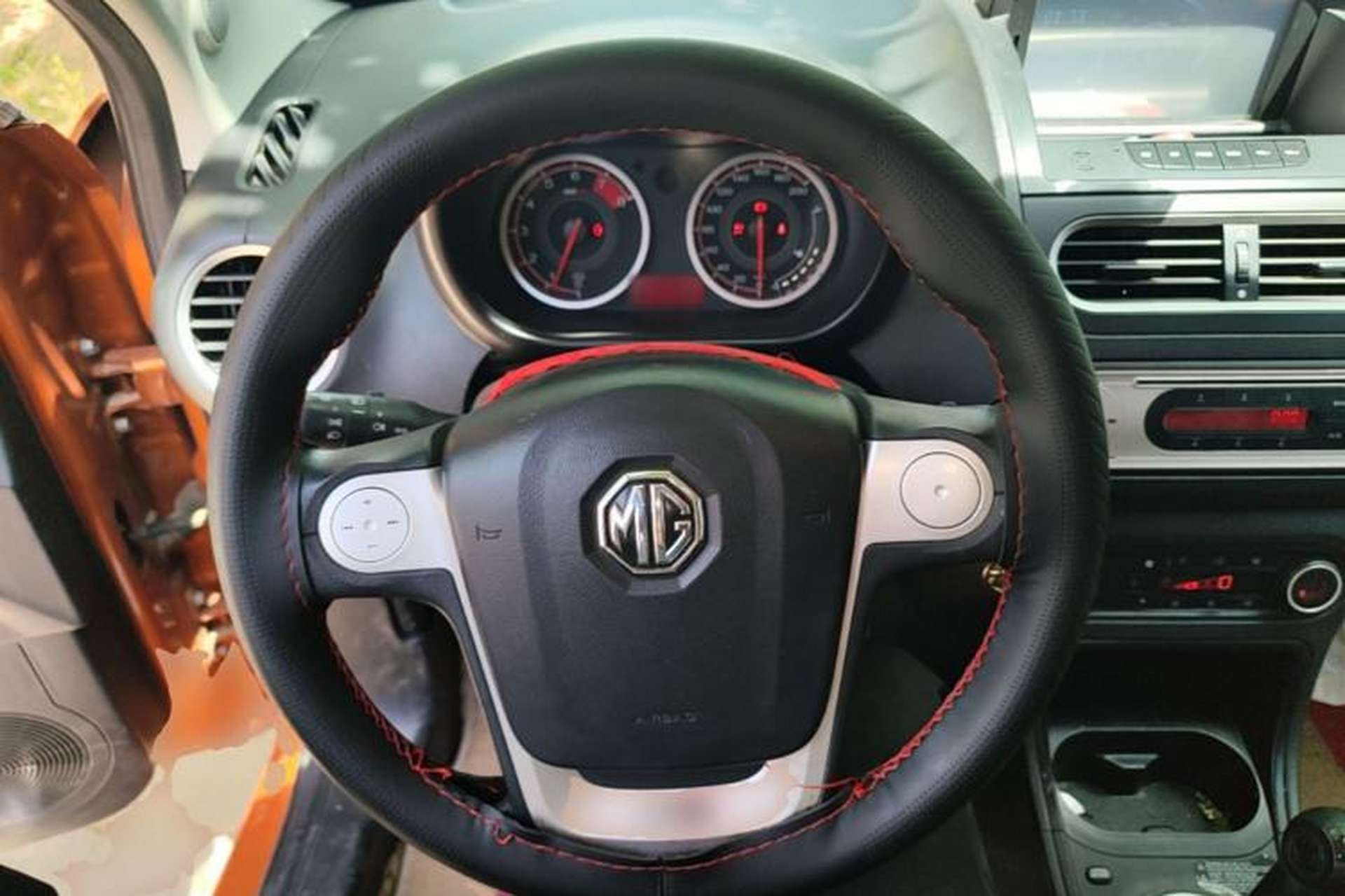 Used MG 3 2014 1.5L AMT Elite Edition Steering Wheel