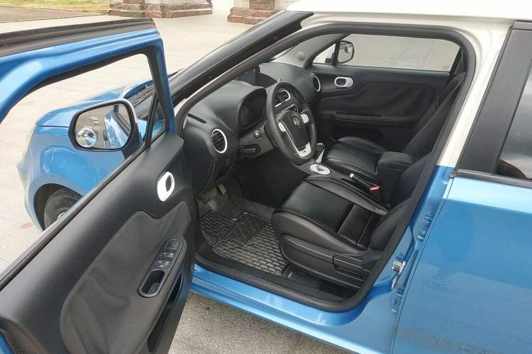 Used MG 3 2016 1.3L AMT Comfort Edition Driver Seat
