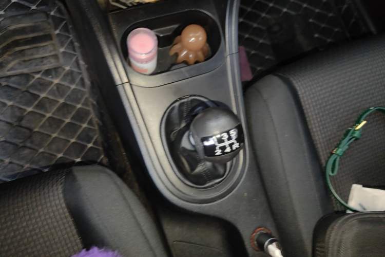 Used MG 3 2016 1.3L Manual Comfort Edition Gear Lever