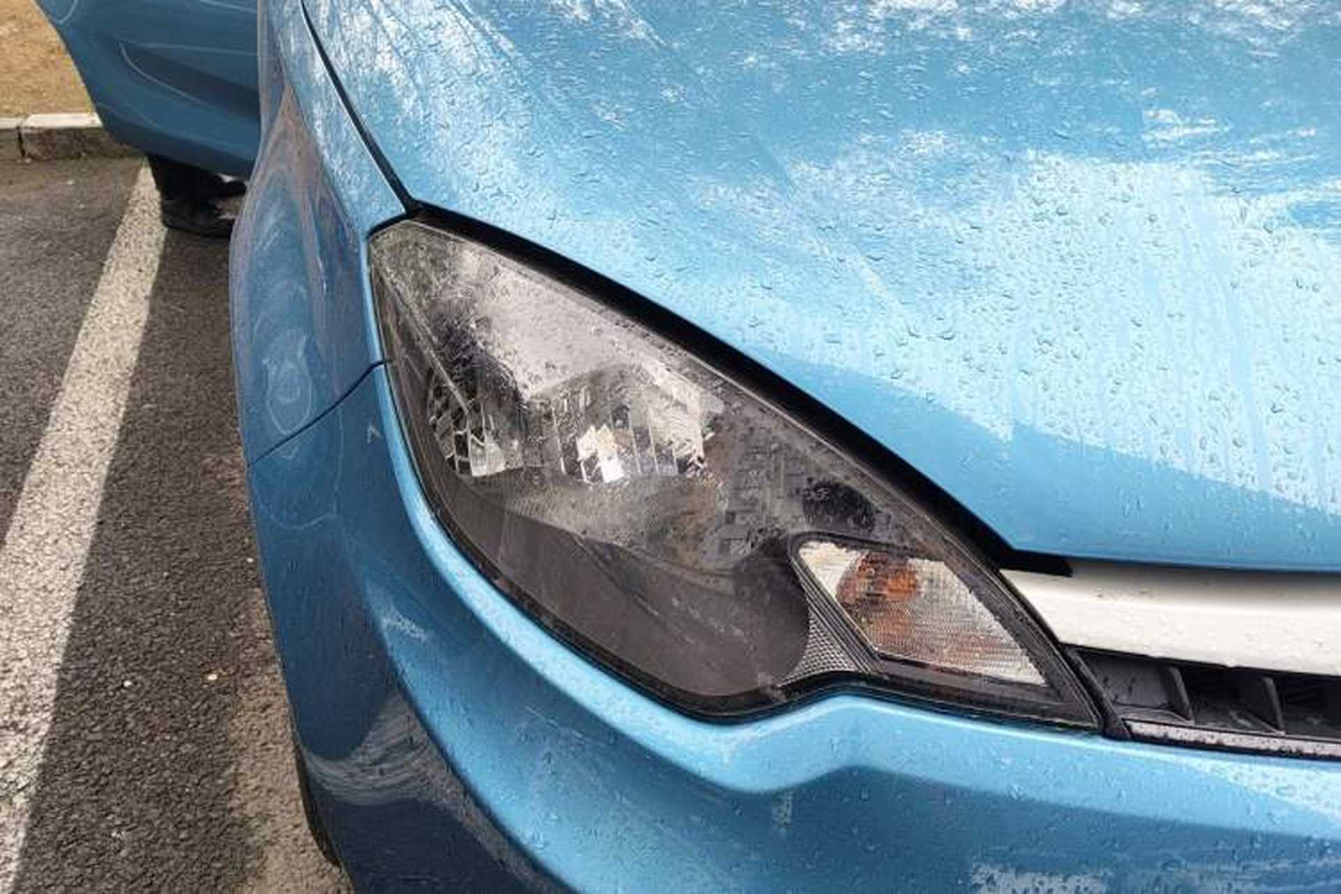 Used MG 3 2016 1.3L AMT Comfort Edition Right Front Headlight