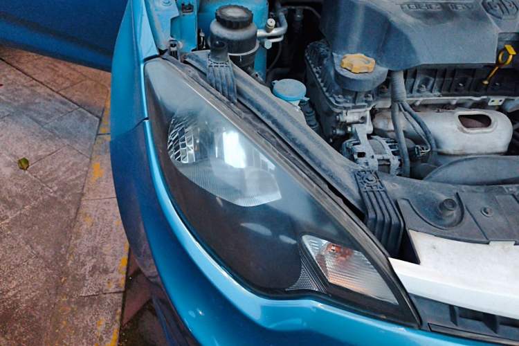 Used MG 3 2016 1.3L AMT Comfort Edition Right Front Headlight