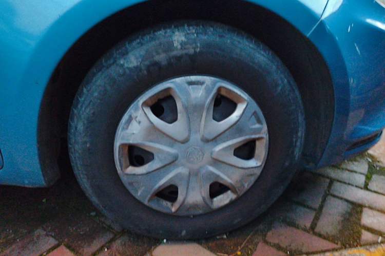 Used MG 3 2016 1.3L AMT Comfort Edition Right Front Wheel Hub