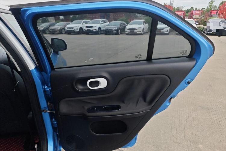 Used MG 3 2016 1.3L AMT Comfort Edition Right Rear Door Interior