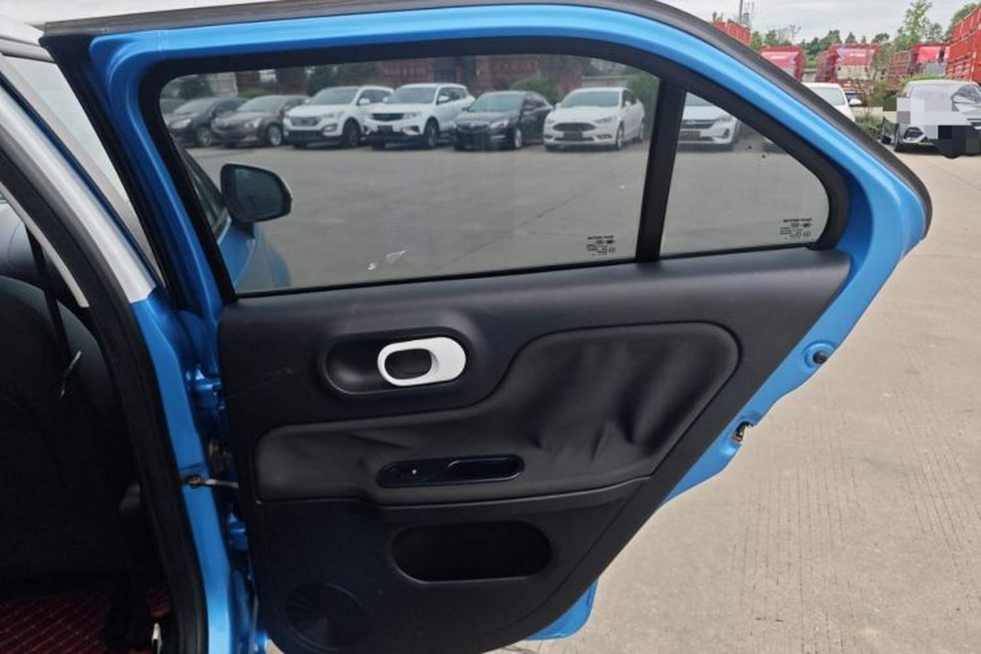 Used MG 3 2016 1.3L AMT Comfort Edition Right Rear Door Interior