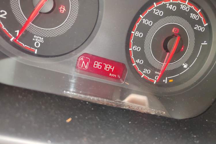 Used MG 3 2016 1.3L AMT Comfort Edition Odometer Close Up