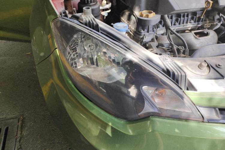 Used MG 3 2016 1.3L AMT Comfort Edition Right Front Headlight