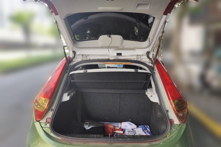 Used MG 3 2016 1.3L AMT Comfort Edition Trunk