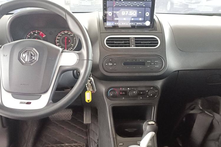 Used MG 3 2016 1.3L AMT Comfort Edition Audio And AC Panel