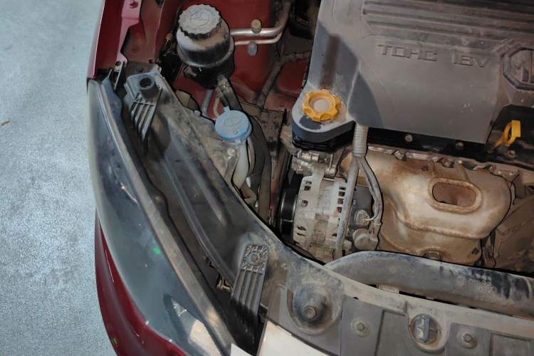 Used MG 3 2016 1.3L AMT Comfort Edition Engine Bay Right