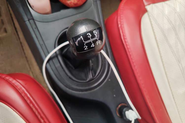 Used MG 3 2016 1.3L Manual Comfort Edition Gear Lever