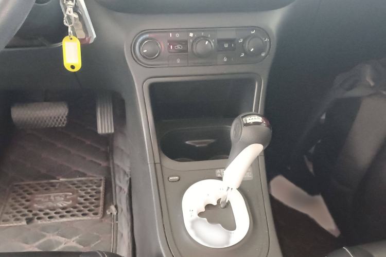 Used MG 3 2016 1.3L AMT Comfort Edition Gear Lever