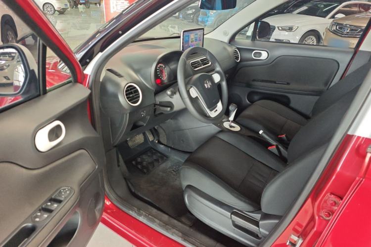 Used MG 3 2016 1.3L AMT Comfort Edition Interior 1
