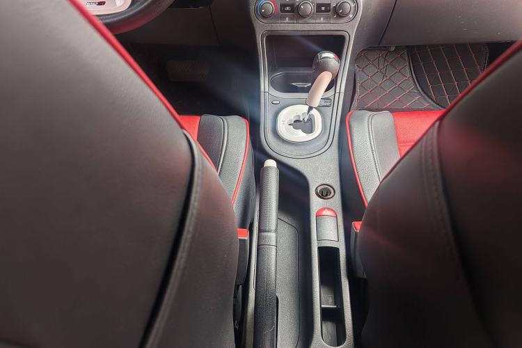 Used MG 3 2016 1.3L AMT Comfort Edition Interior 10