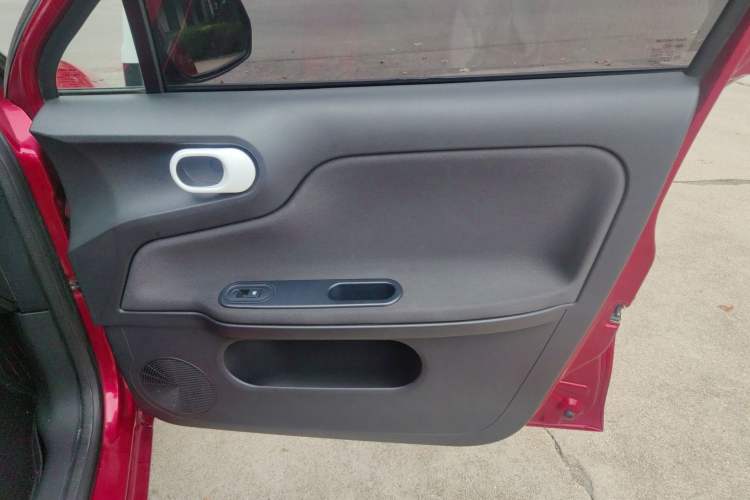 Used MG 3 2016 1.3L AMT Comfort Edition Interior 11