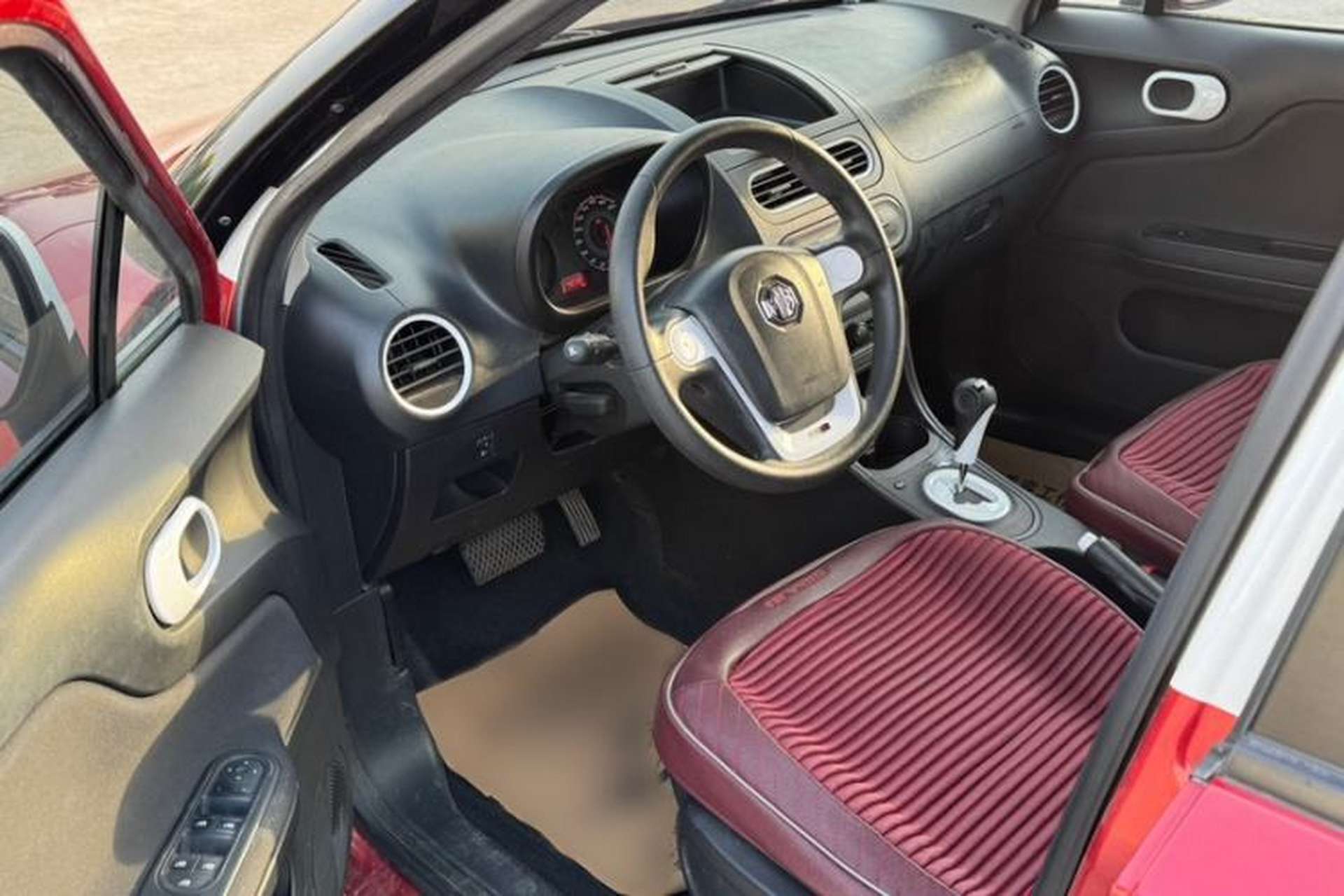 Used MG 3 2016 1.3L AMT Comfort Edition Interior 2