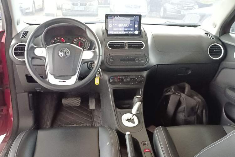 Used MG 3 2016 1.3L AMT Comfort Edition Interior 2