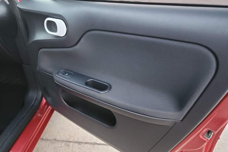 Used MG 3 2016 1.3L AMT Comfort Edition Interior 3