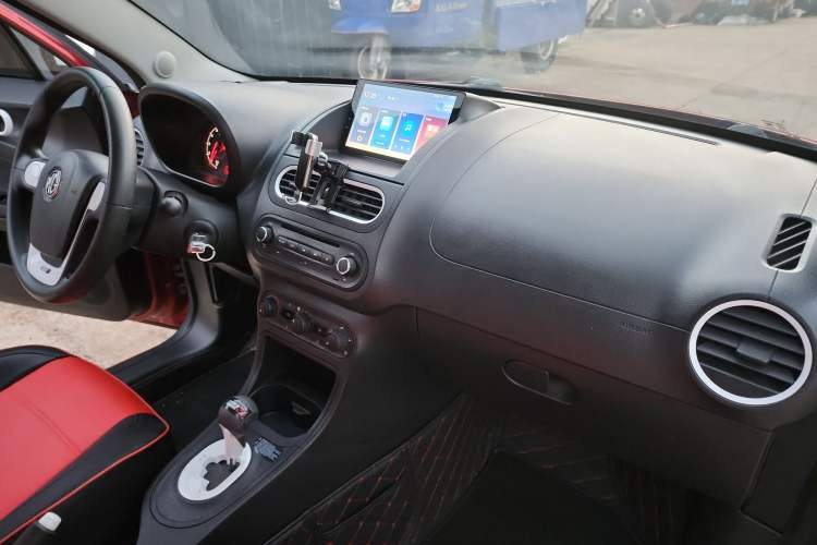 Used MG 3 2016 1.3L AMT Comfort Edition Interior 4