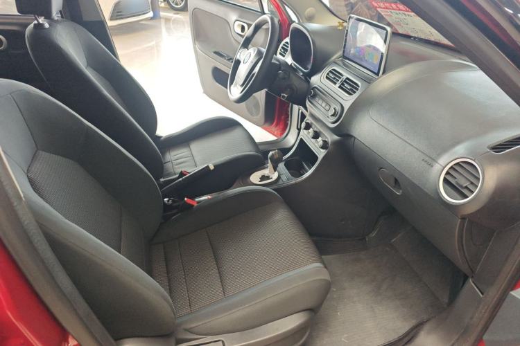 Used MG 3 2016 1.3L AMT Comfort Edition Interior 4