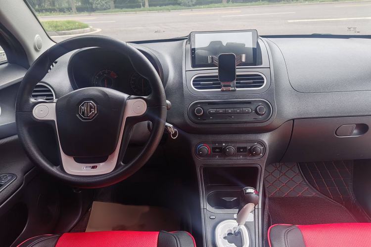 Used MG 3 2016 1.3L AMT Comfort Edition Interior 8