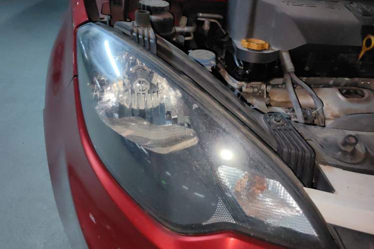 Used MG 3 2016 1.3L AMT Comfort Edition Right Front Headlight
