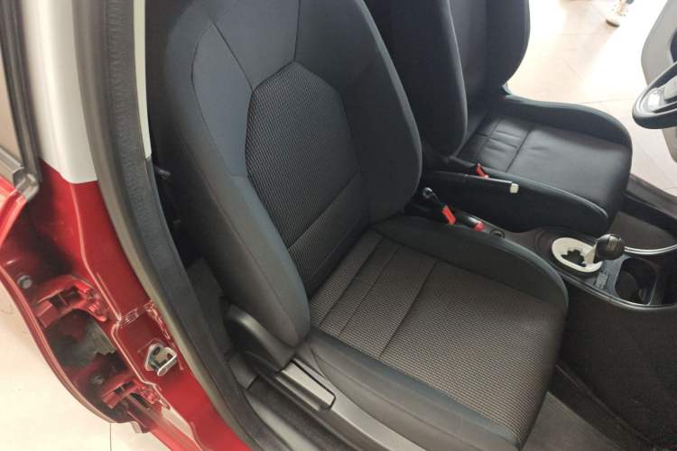 Used MG 3 2016 1.3L AMT Comfort Edition Right Front Seat
