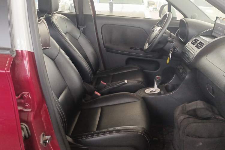 Used MG 3 2016 1.3L AMT Comfort Edition Right Front Seat
