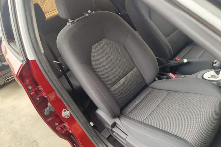 Used MG 3 2016 1.3L AMT Comfort Edition Right Front Seat