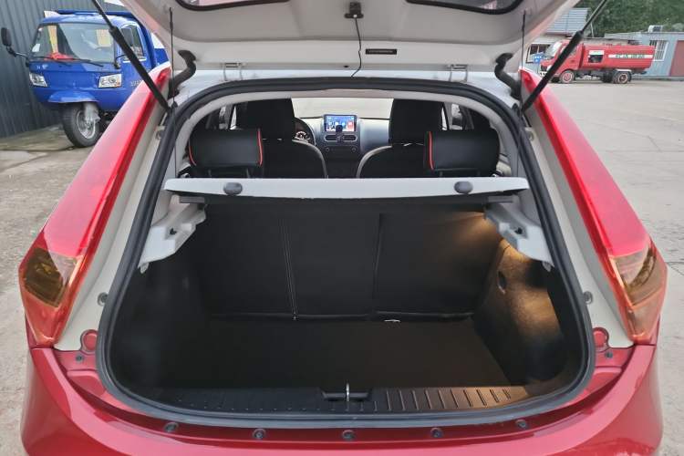 Used MG 3 2016 1.3L AMT Comfort Edition Trunk