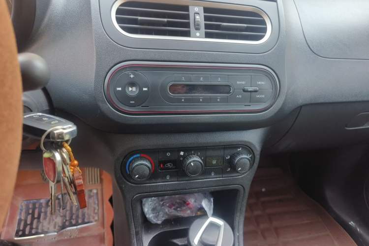 Used MG 3 2016 1.3L Manual Comfort Edition Audio And AC Panel