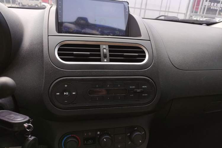 Used MG 3 2016 1.3L Manual Comfort Edition Audio And AC Panel