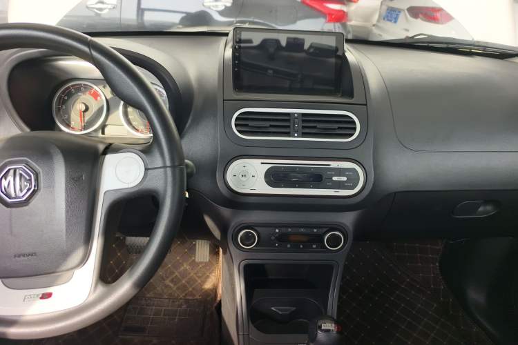 Used MG 3 2016 1.5L AMT Elite Edition Audio And AC Panel