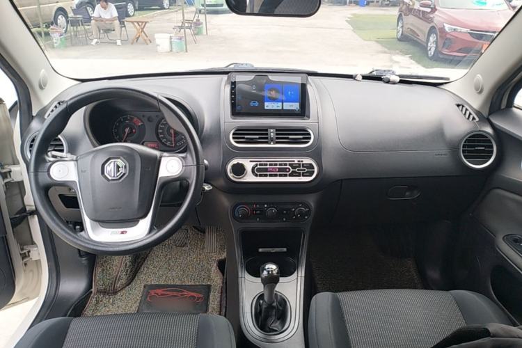 Used MG 3 2016 1.3L Manual Comfort Edition Center Console
