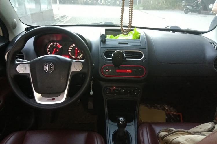 Used MG 3 2016 1.3L Manual Comfort Edition Center Console