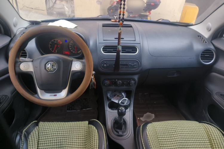 Used MG 3 2016 1.3L Manual Comfort Edition Center Console
