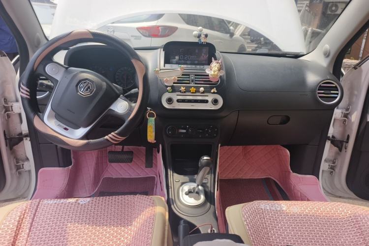Used MG 3 2016 1.3L AMT Comfort Edition Center Console