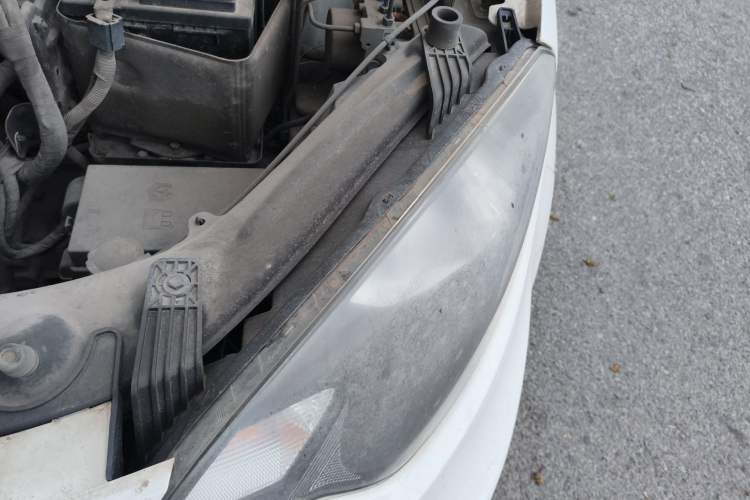 Used MG 3 2016 1.3L Manual Comfort Edition Engine Bay Left