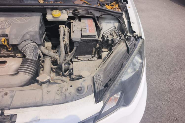 Used MG 3 2016 1.3L AMT Comfort Edition Engine Bay Left