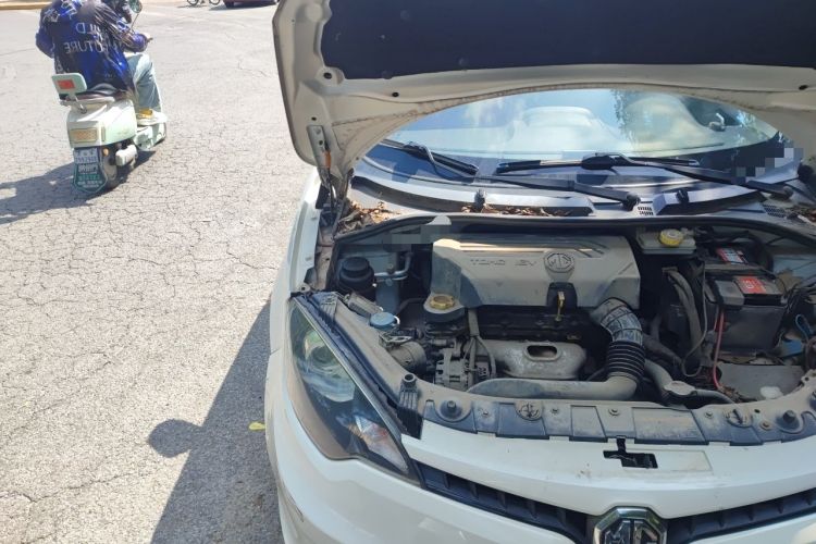 Used MG 3 2016 1.3L AMT Comfort Edition Engine Bay Right