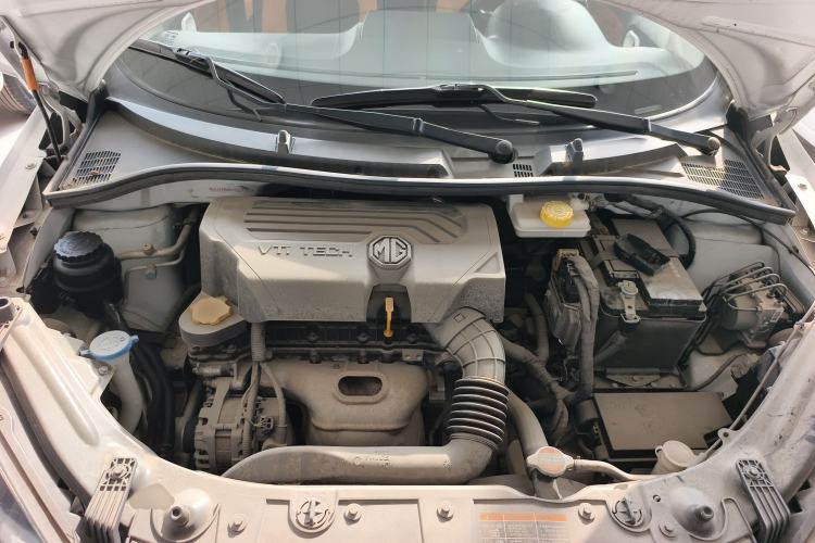 Used MG 3 2016 1.5L AMT Elite Edition Engine Bay