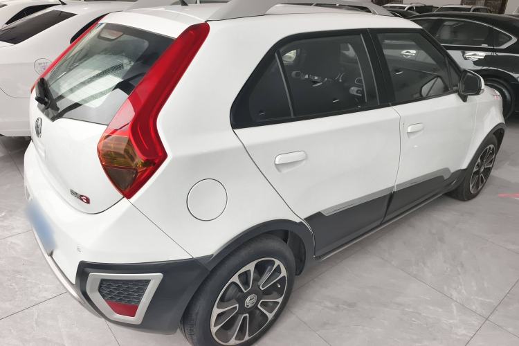Used MG 3 2016 1.5L AMT Elite Edition Exterior 4