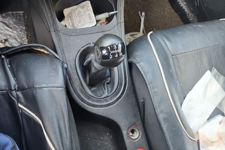 Used MG 3 2016 1.3L Manual Comfort Edition Gear Lever