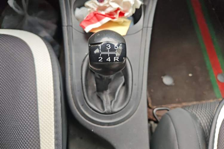 Used MG 3 2016 1.3L Manual Comfort Edition Gear Lever
