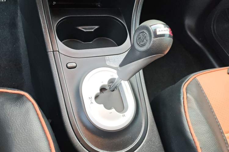 Used MG 3 2016 1.3L AMT Comfort Edition Gear Lever