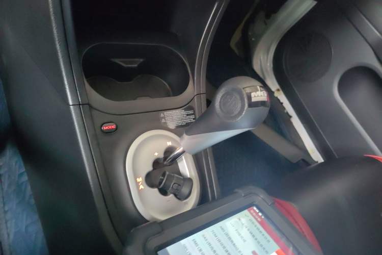 Used MG 3 2016 1.3L AMT Comfort Edition Gear Lever