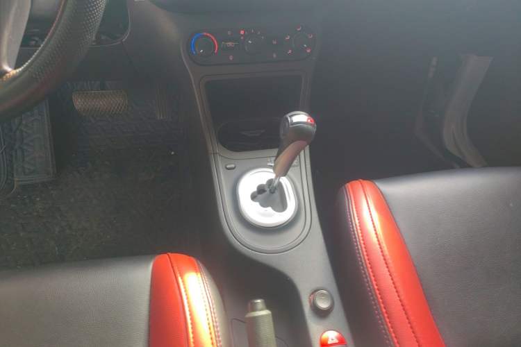 Used MG 3 2016 1.3L AMT Comfort Edition Gear Lever